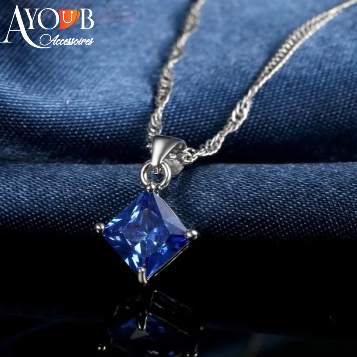 COLLIER AVEC BOUCLES