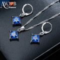 COLLIER AVEC BOUCLES